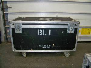 Large, Rolling Hard-Sided, Heavy-Duty Stackable Shipping  Road Case with Casters