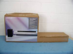 Samsung B73CD 5.1 Channel Soundbar with Wireless Subwoofer and Remote Control - in Original Box