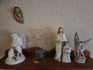 5 Piece set of Ceramic and Glass religious pieces