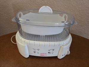 LIKE NEW - Instant steamer