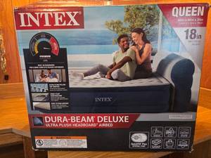 QUEEN size air mattress