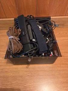 Variety lot of electronic pieces
