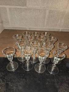 VINTAGE - Depression Glasses - Set of 15