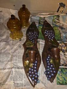 Set of 2 wall scones Wooden with Grape inspired design