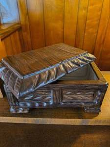 VINTAGE Arnels ceramic trinket box