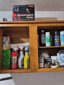 WHOLE CABINET - Cleaning products and supplies