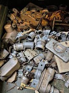 Mixed lot of industrial scrap pieces and tools
