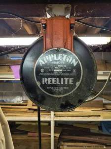 VINTAGE Appleton Reelite industrial cord reel