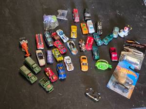 Hot Wheels Toy Cars and Accessories Lot