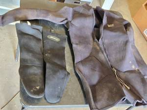 Neoprene Wetsuit with Neoprene Boots (different brands for each boot) XL