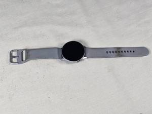 Samsung Galaxy Watch SM-R830