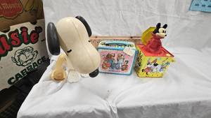 Vintage Snoopy, Metal Lunch box, Jack In the Box