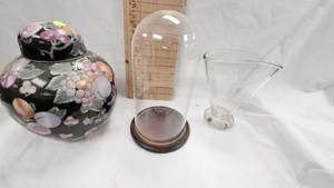 Ginger Jar with Globe Display and Vase