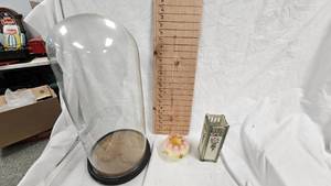 Fenton Ruffled Edge Dish, Square Vase, and Display Box