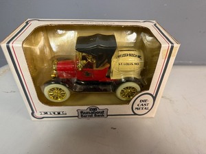 Ertl 1918 Anheuser-Busch Runabout Barrel Bank 125