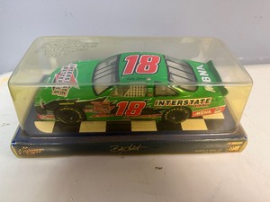 NASCAR WINNERS CIRCLE Bobby Labonte #18 Interstate Batteries 124 Scale Diecast