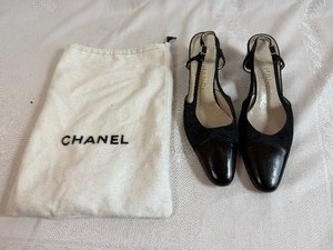 CHANEL Classic Black Leather Slingback Heels with protective bag 38 12 Italy