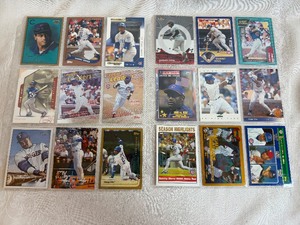 Sammy Sosa Trading Cards (Qty 18)