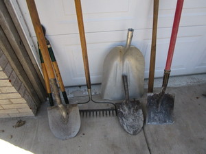 Lopper, Rake, Spade, Sand Shovel