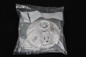 Pass & Seymour S865-WCc18 Lampholder - Plastic, Pull Chain, 125V250V, 15A