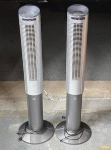 Paire of Working WIND CHASER Ultra Wind Column Fans