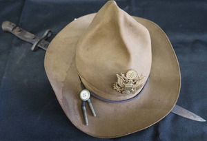 VINTAGE WW11 ERA US ARMY CAMPAIGN HAT