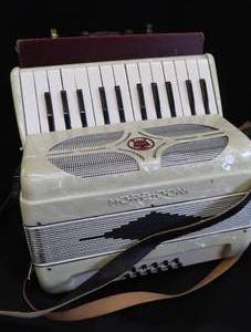 VINTAGE MORBIDONI ACCORDION