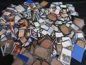 COLLECTIBLE CARDS