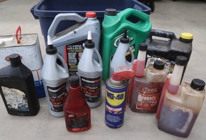TOTE OF OIL AND FLUIDS