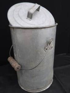 VINTAGE GALVANIZED ASH CAN