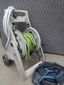 GARDEN HOSE REEL WITH HOSESRDEN HOSE