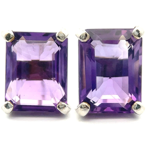 Vibrant Natural Amethyst Rectangular Solitaire Stud Earrings in 18k Yellow Gold VIDEO