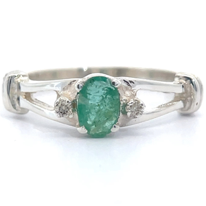 Natural Emerald & Natural Diamond Split Shank Ring VIDEO