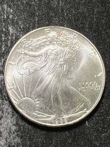 1986 AMERICAN SILVER EAGLE 1 TROY OZ .999 FINE SILVER