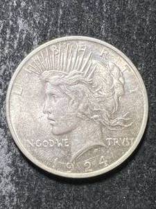 1924 US PEACE SILVER DOLLAR