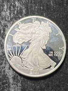 1 TROY OZ .999 FINE SILVER AMERICAN EAGLE DESIGNED ROUND