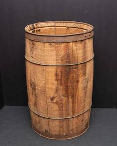 Vintage Wooden Nail Keg Barrel  18.5T