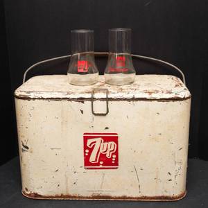 Vintage 7UP Cooler with 2 7UP The Uncola Glasses