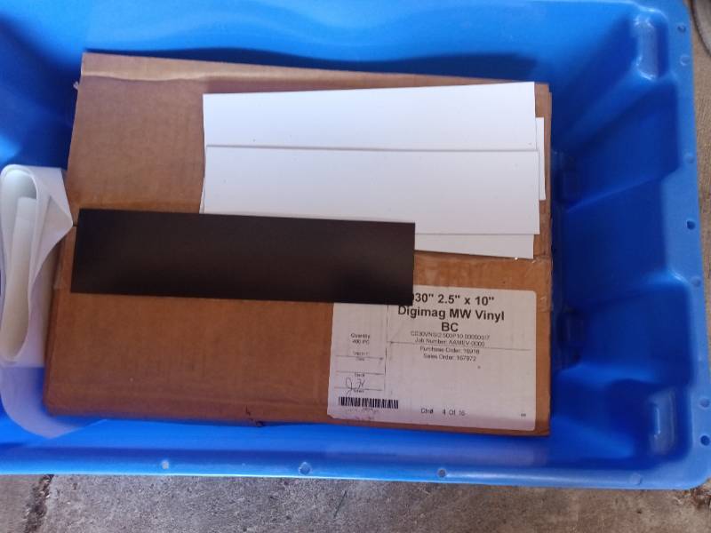 Large box of Flat Rectangular Magnets