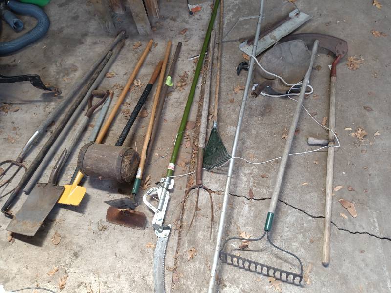 misc lot of outdoor rakes and shovels