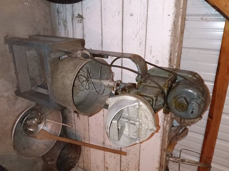 Giant Mixer with accessories