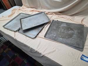 Lot of 5 Commercial Sheet Pans Baking Trays Aluminum Cookie Sheets