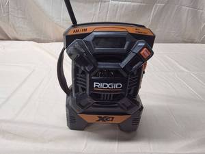 RIDGID X4 Jobsite Radio AMFM MP3 Compatible Portable Good