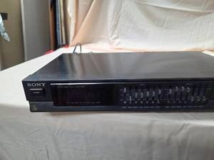 Sony SEQ-300 Graphic Equalizer 7 Band Spectrum Analyzer Japan Good