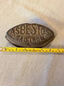 Antique Cast Iron Asbestos Sad Iron Base Pointed Oval 6.5in