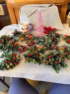 Christmas Decor Lot Holly Candle Rings Target Wondershop Mug Pink Tree