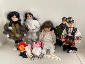 Vintage Doll Lot w Pleasant Company Doll, Folk Costume Dolls & Accessories