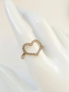 Sterling Silver Heart-Shaped Rind with Clear Stones