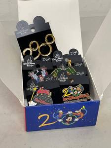 Walt Disney World 2000 Millennium 6 Pin Set w Box on Cards