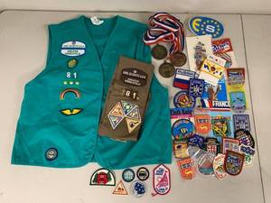 Vintage Girl Scouts USA Vest Sash Patch Lot Greater Minneapolis Large